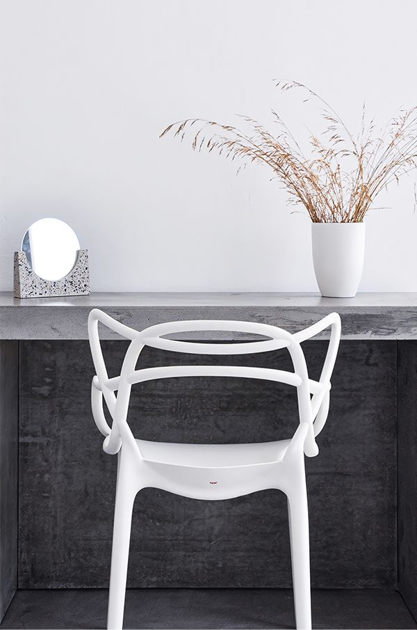 MINIMALISTIC CYCLADIC STYLE